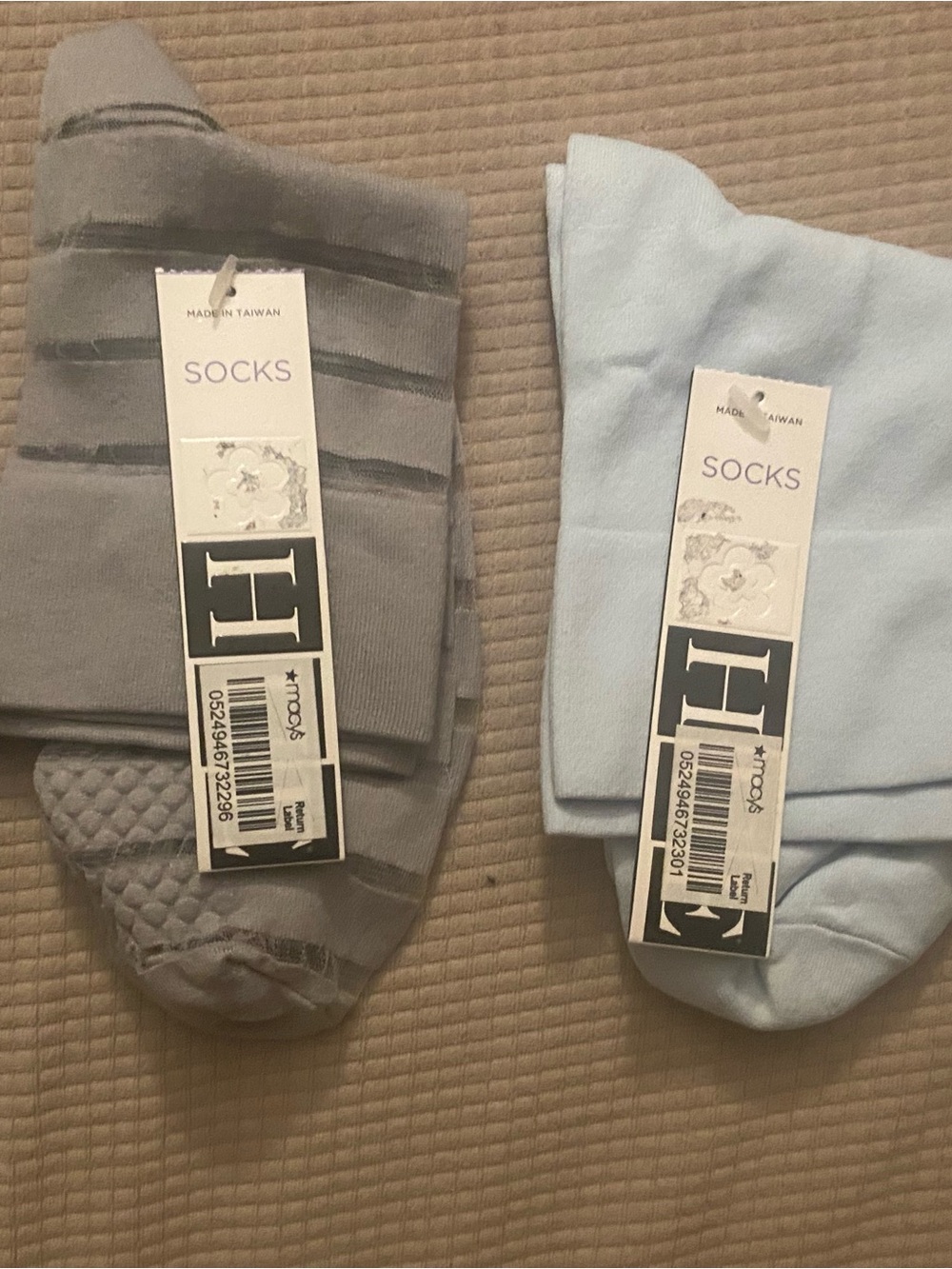 HueSocks - Light Blue & Sheer / Gray